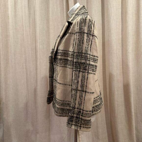 Ellen Tracy Wool Blend Plaid Coat sz 12 - Picture 5 of 14